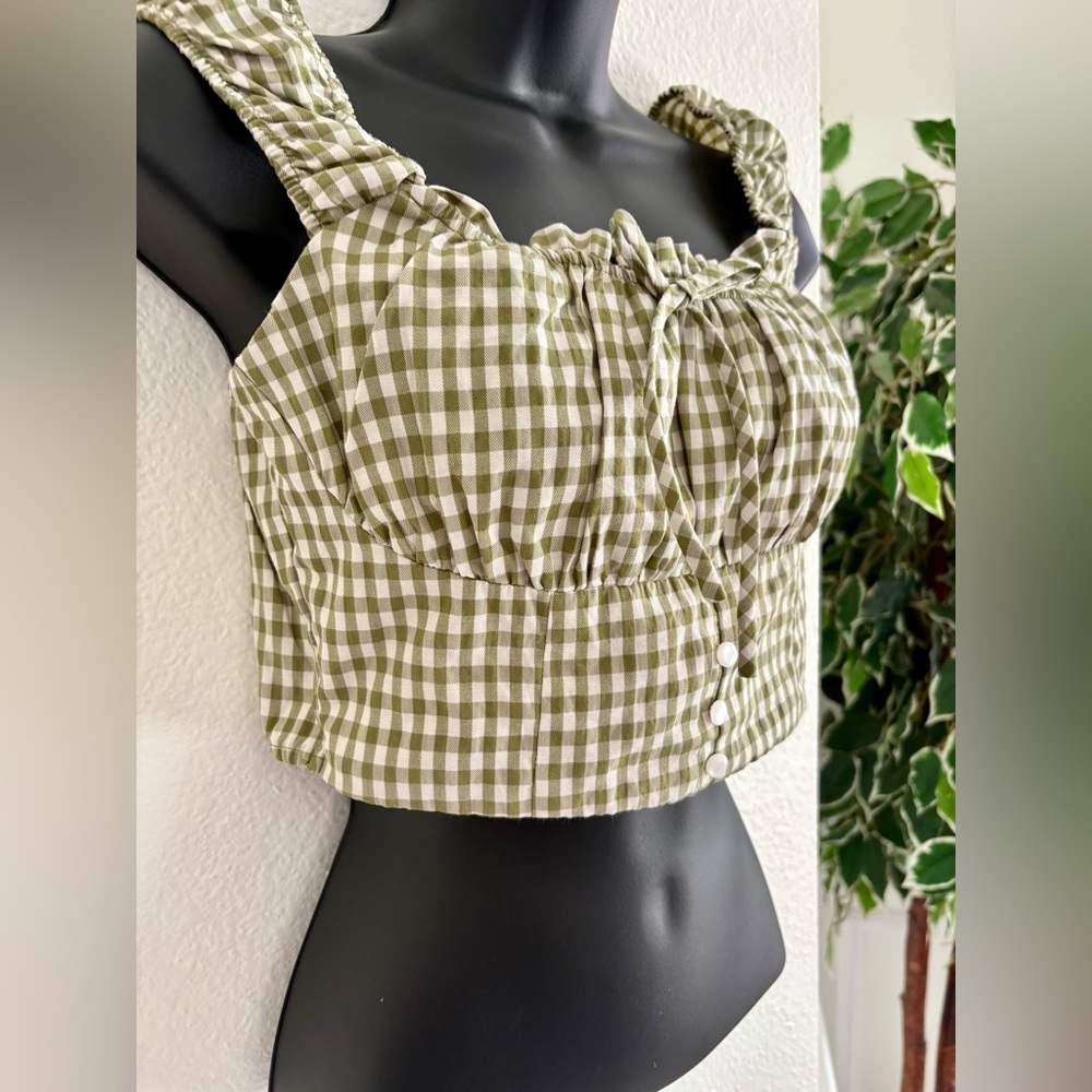 Green Ruffle Strap Top - Picture 3 of 8
